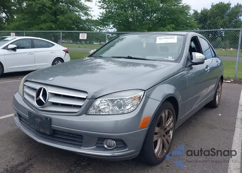 2008 Mercedes-Benz C 300 Luxury 4Matic/Sport 4Matic z USA, uszkodzony, nr VIN WDDGF81X18F067700